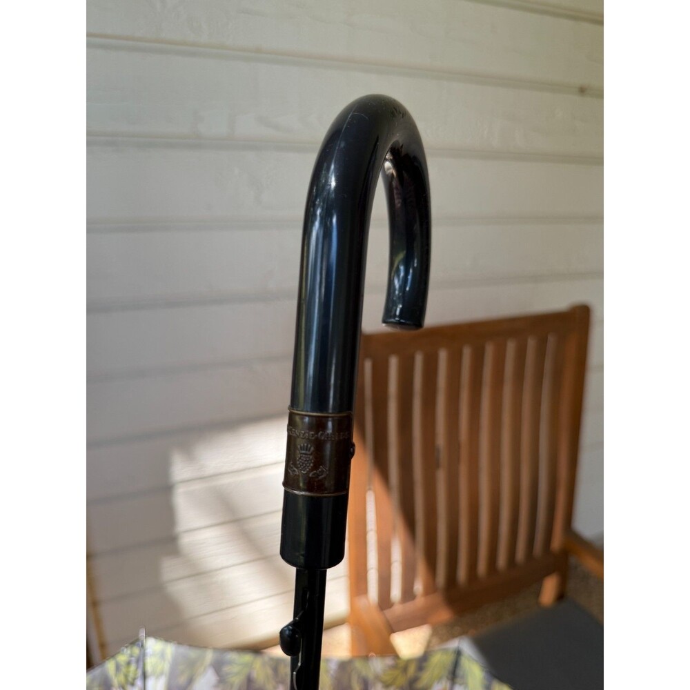 MacKenzie-Childs Flower Market Stick Umbrella Black White Floral w/ Logo Handle - Picture 4 of 7